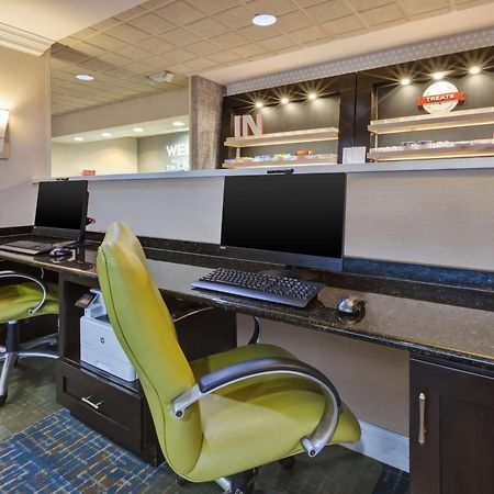 Hampton Inn Princeton Екстериор снимка