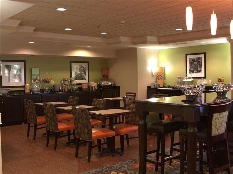 Hampton Inn Princeton Екстериор снимка