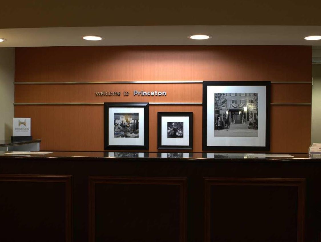Hampton Inn Princeton Екстериор снимка