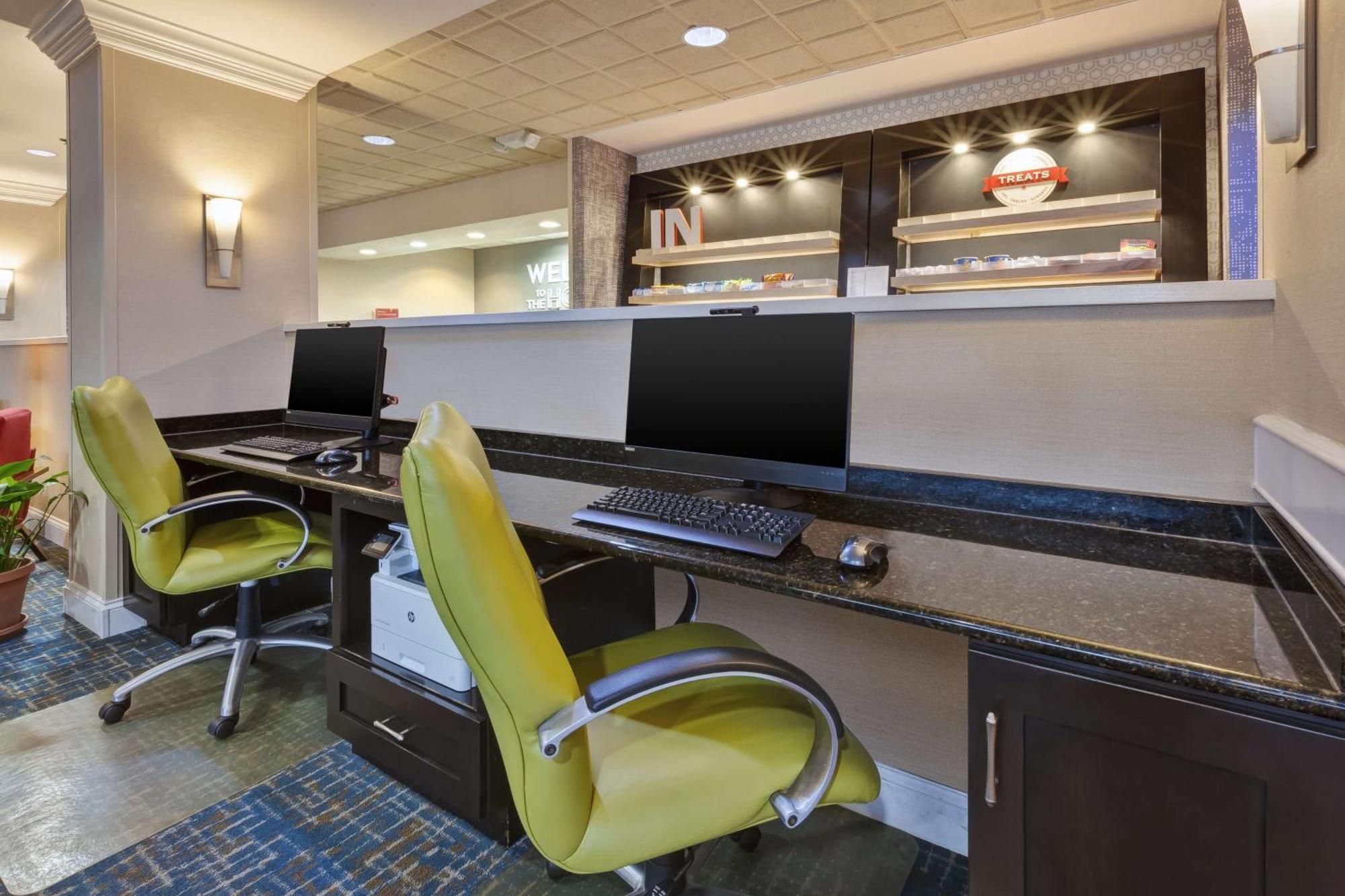 Hampton Inn Princeton Екстериор снимка