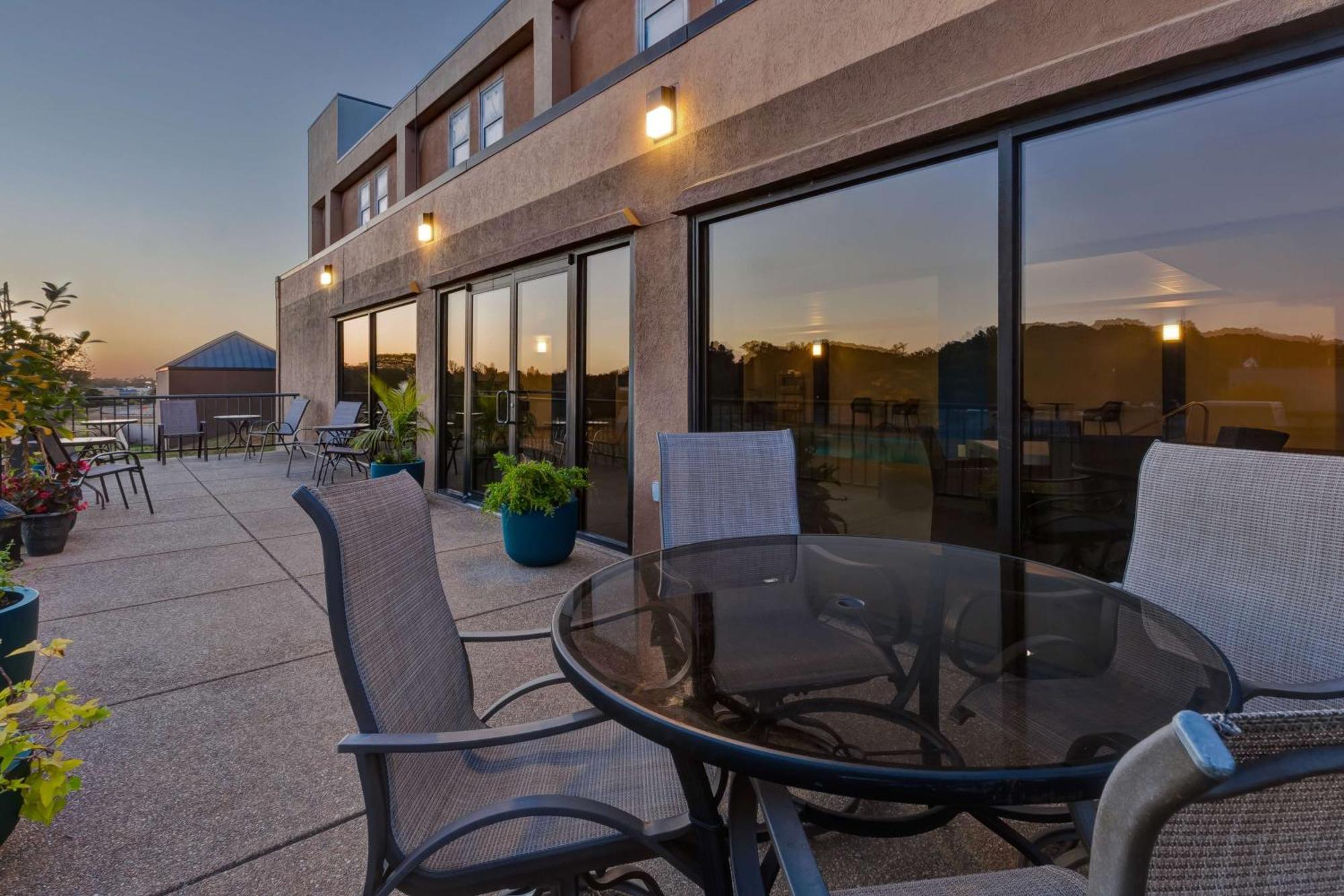 Hampton Inn Princeton Екстериор снимка
