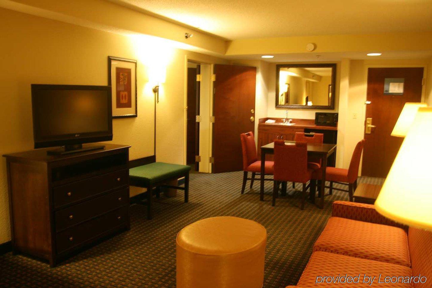 Hampton Inn Princeton Стая снимка