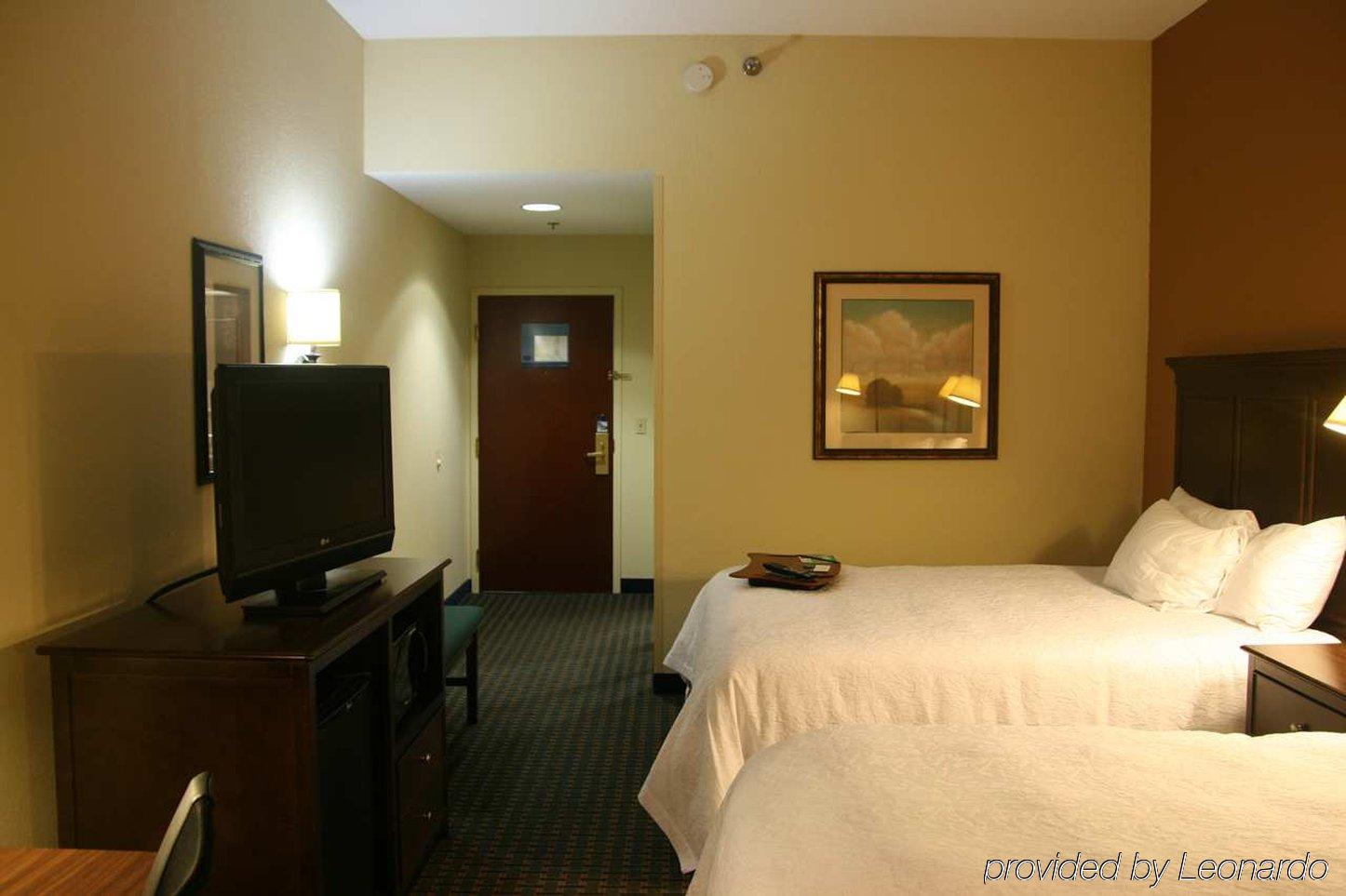 Hampton Inn Princeton Стая снимка